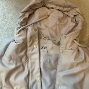 Zara vest
